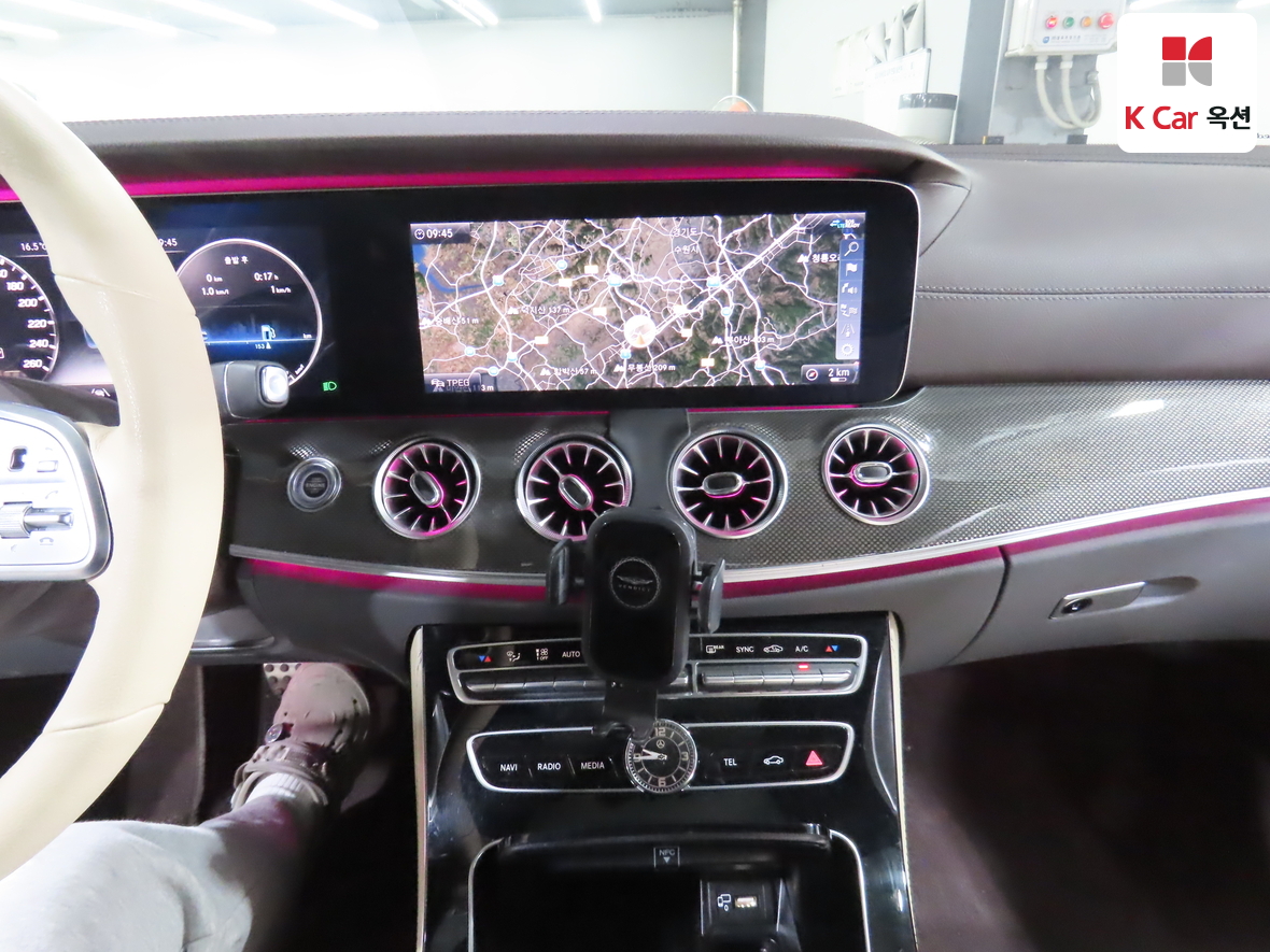 Mercedes-Benz CLS-Class - 6