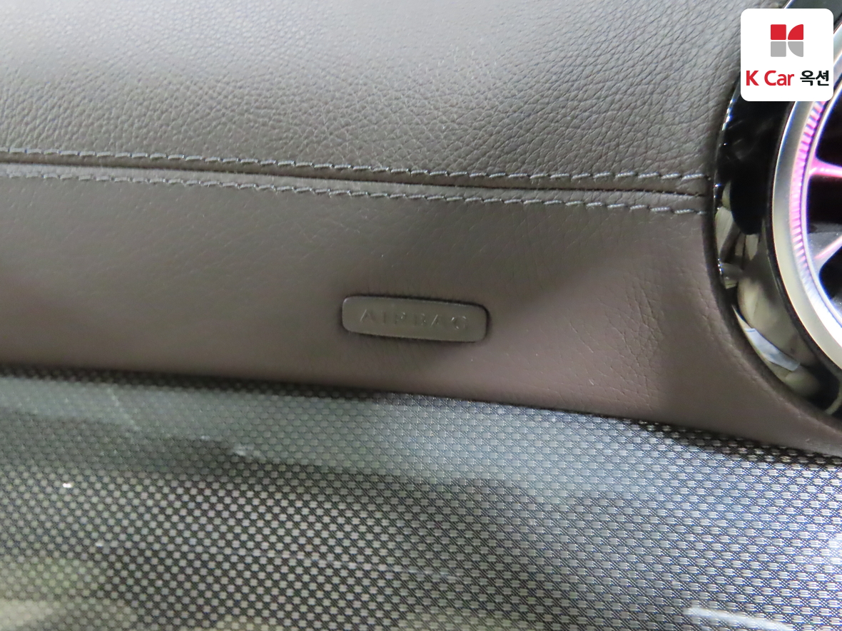 Mercedes-Benz CLS-Class - 34