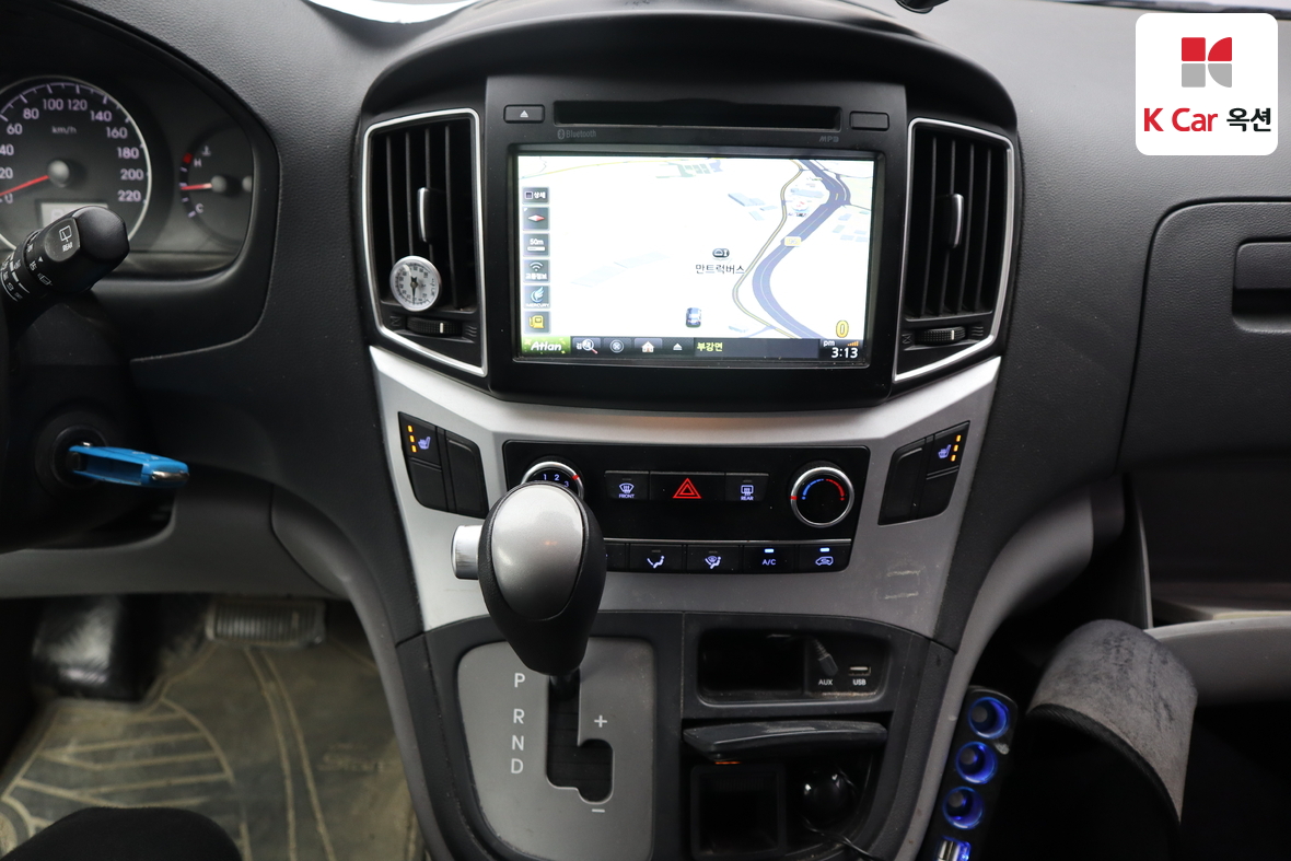 Hyundai Grand Starex - 6