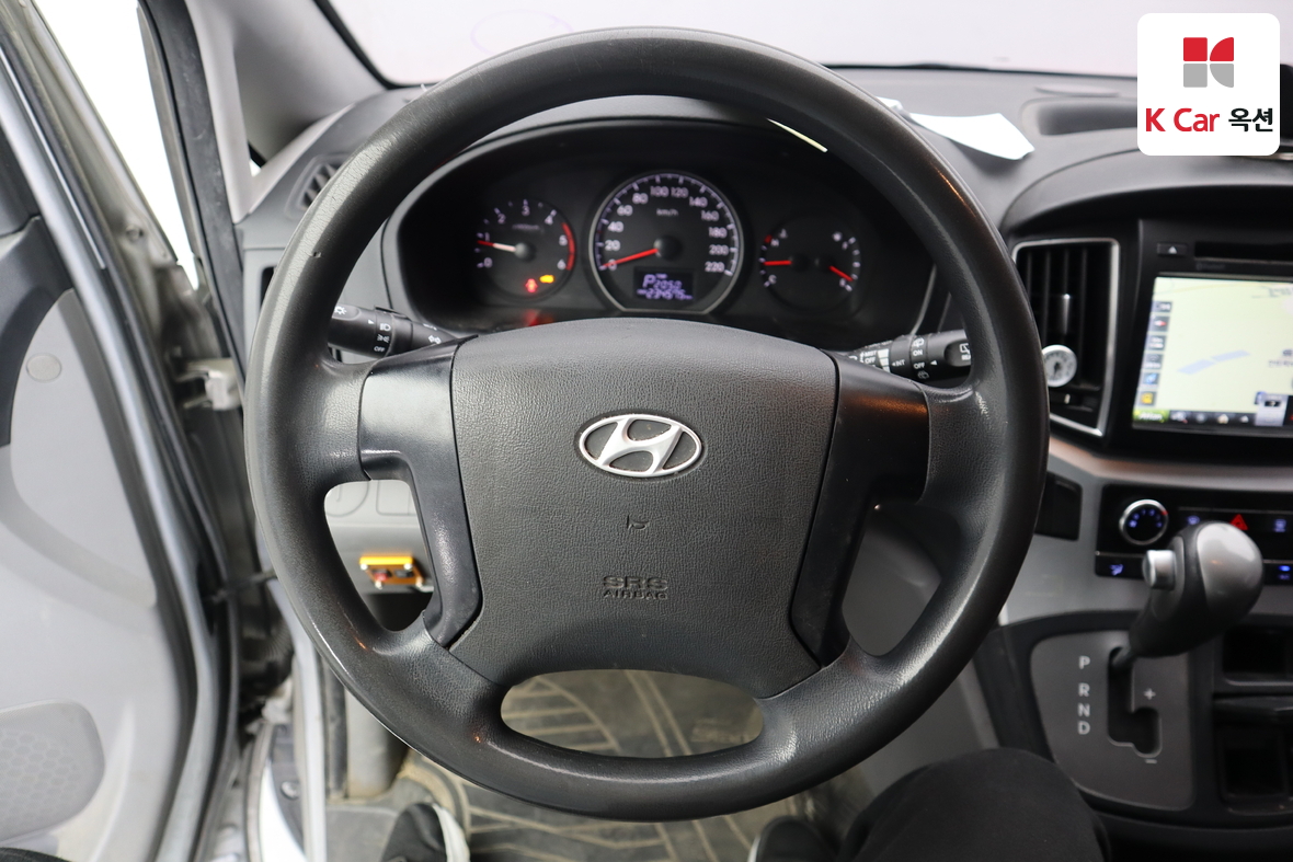 Hyundai Grand Starex - 10