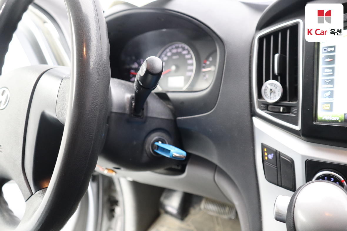 Hyundai Grand Starex - 11