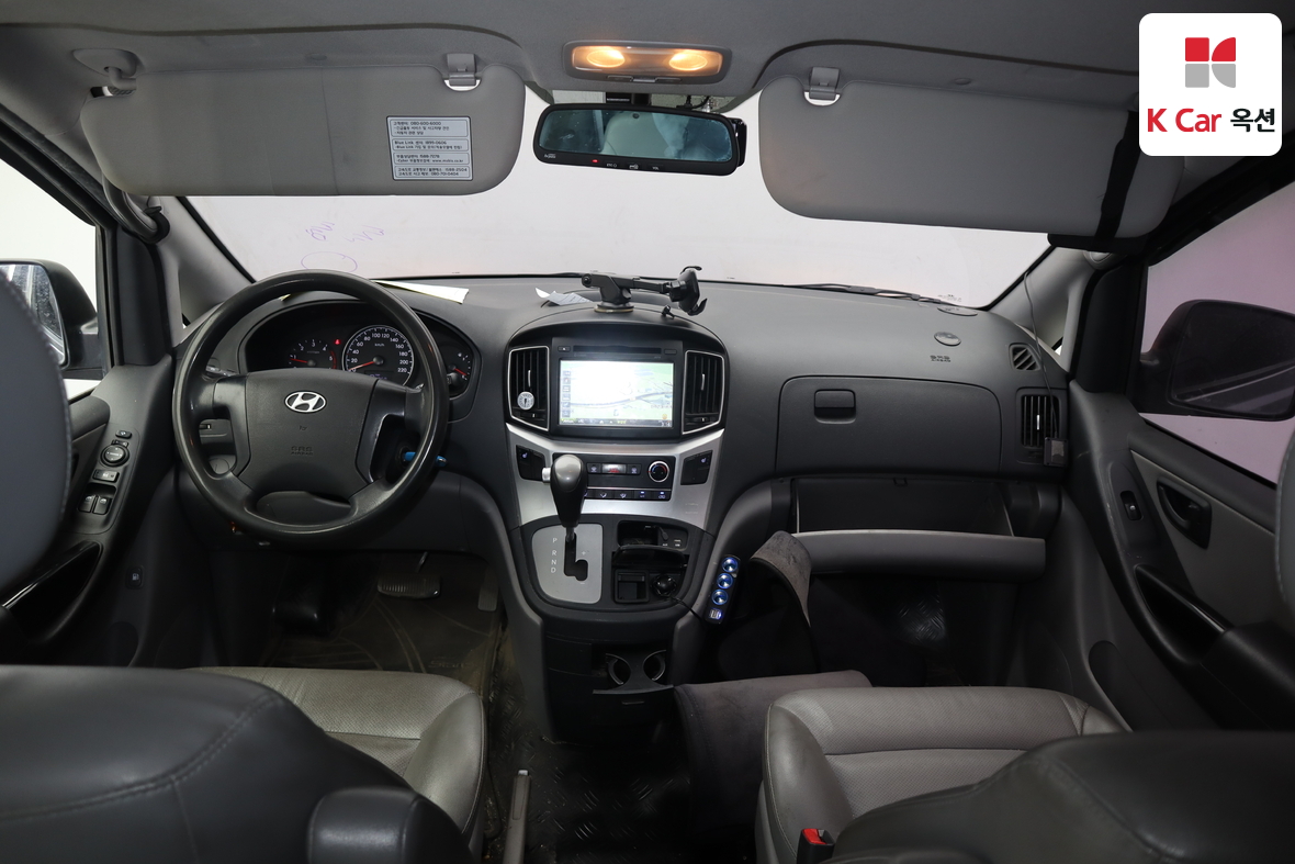 Hyundai Grand Starex - 3