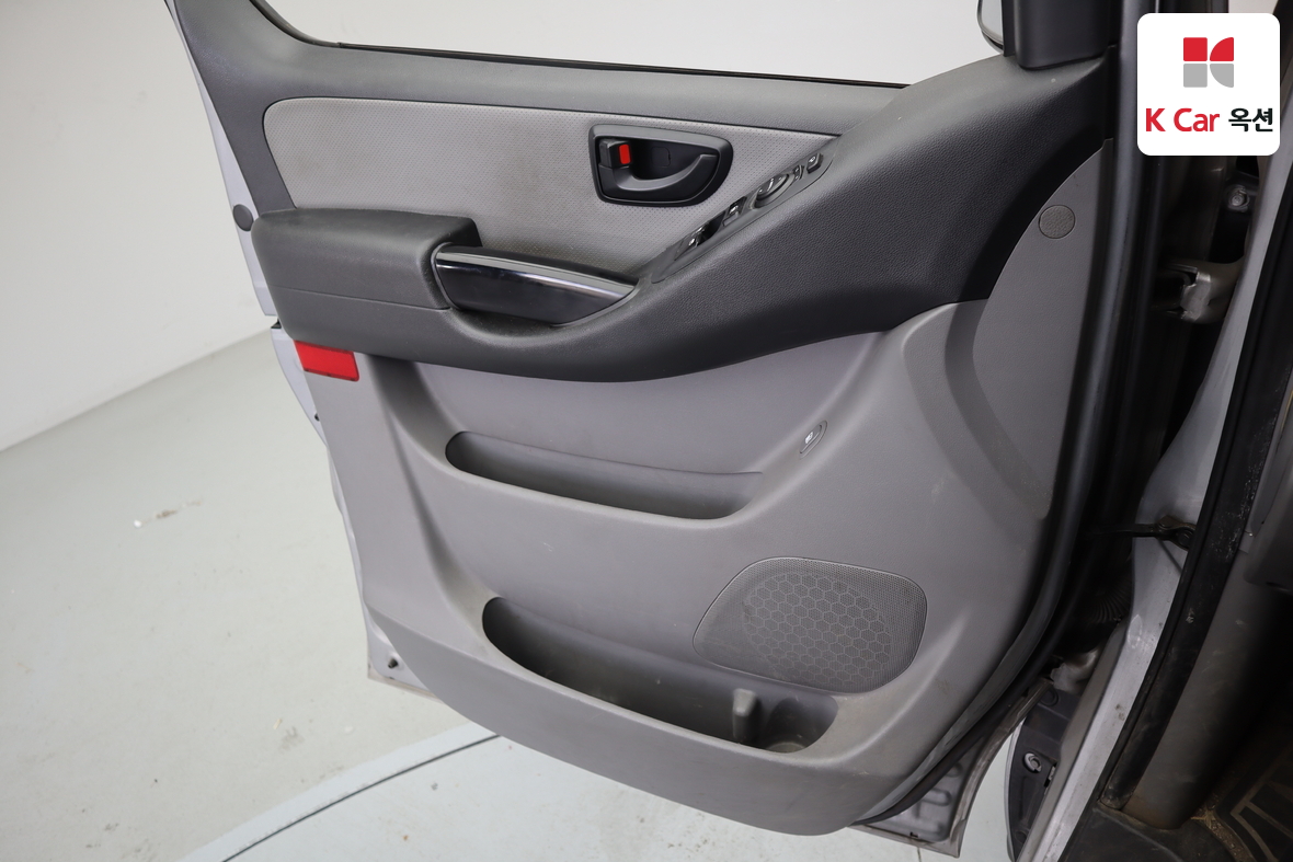 Hyundai Grand Starex - 8