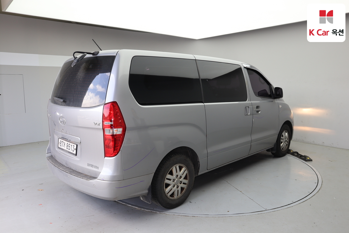 Hyundai Grand Starex - 2