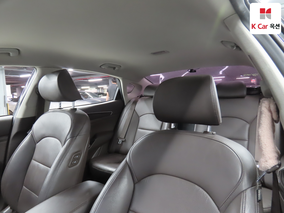 Kia K7 2018 - Image 19