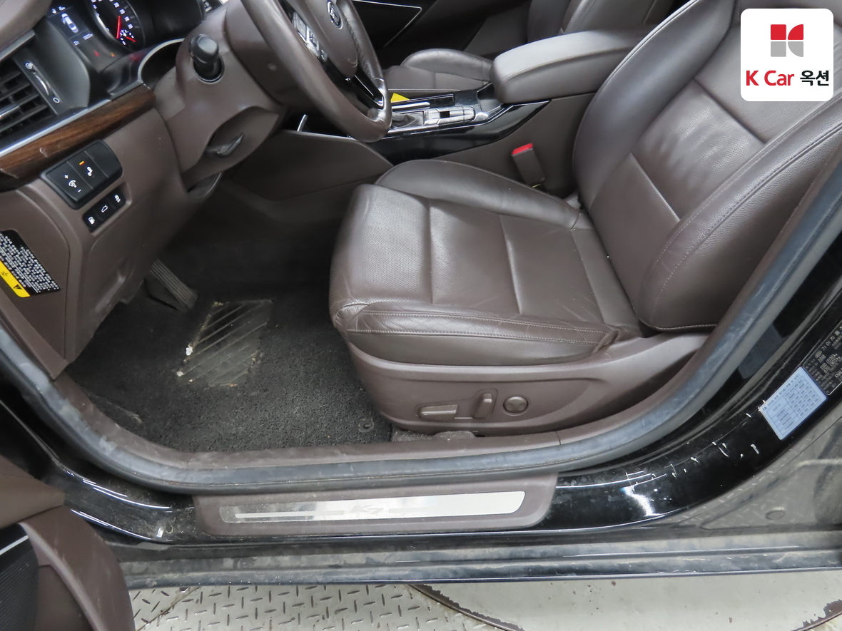 Kia K7 2018 - Image 18