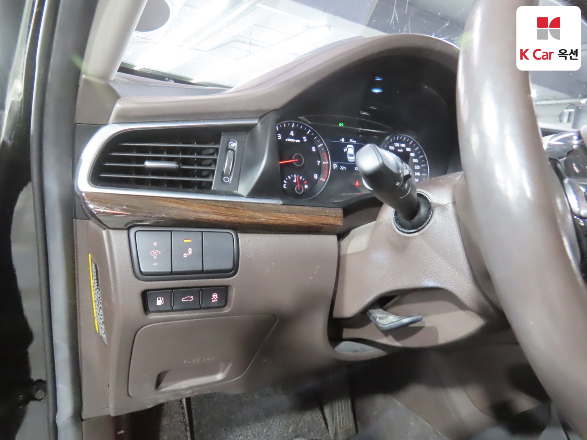 Kia K7 2018 - Image 9