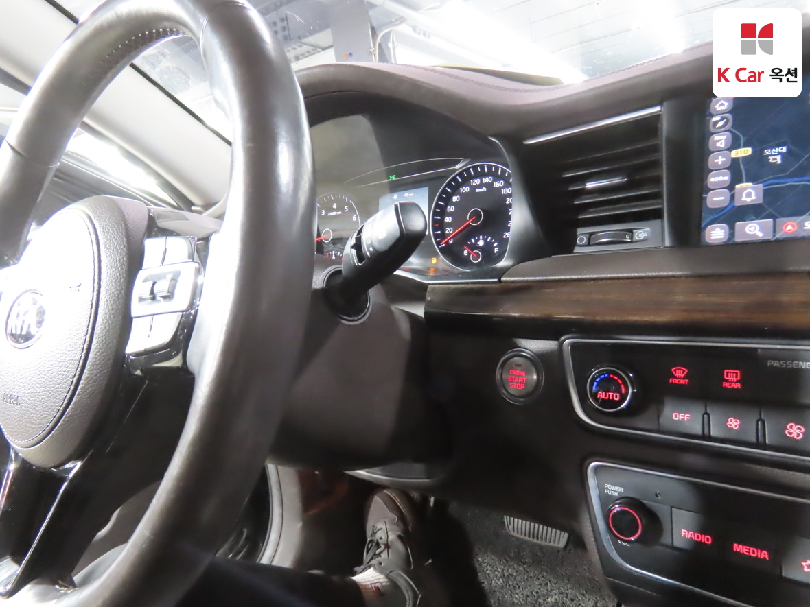 Kia K7 2018 - Image 11