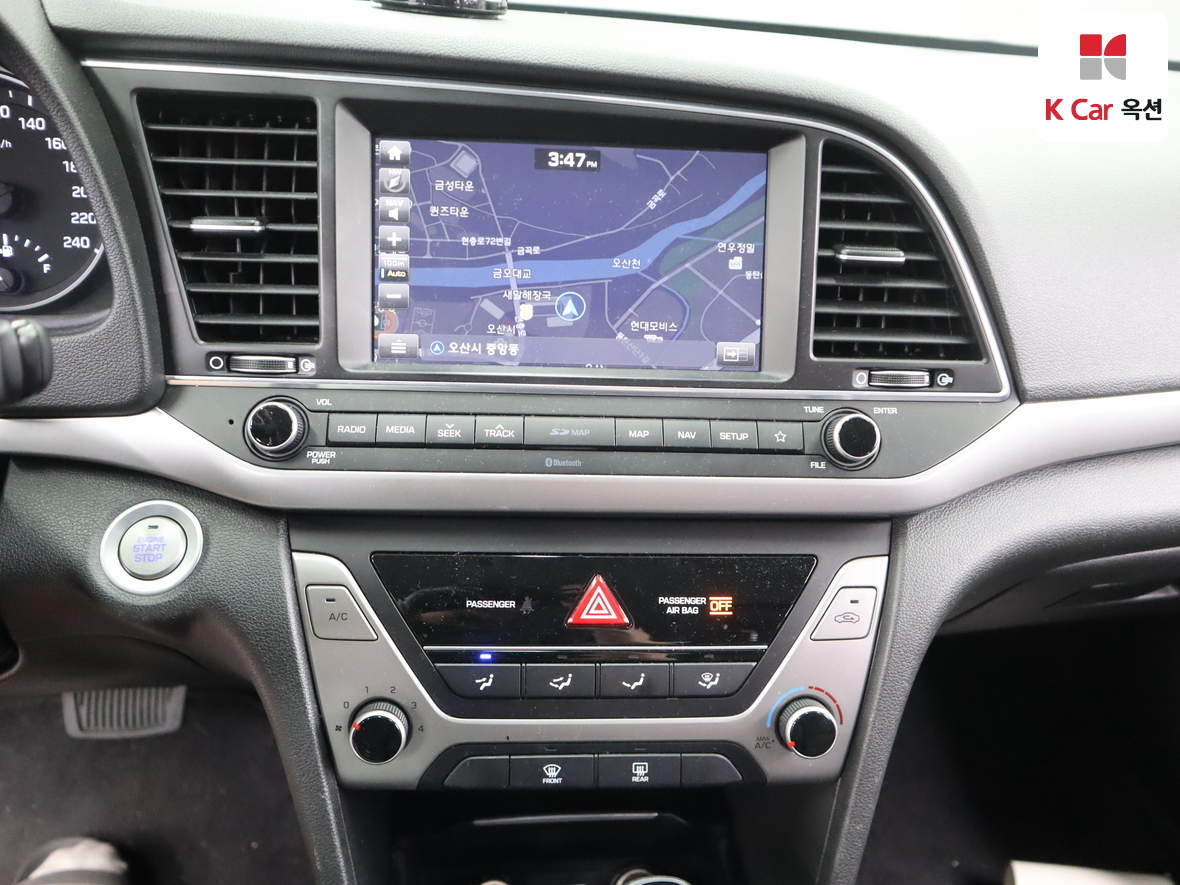 Hyundai Elantra 2018 - Image 6