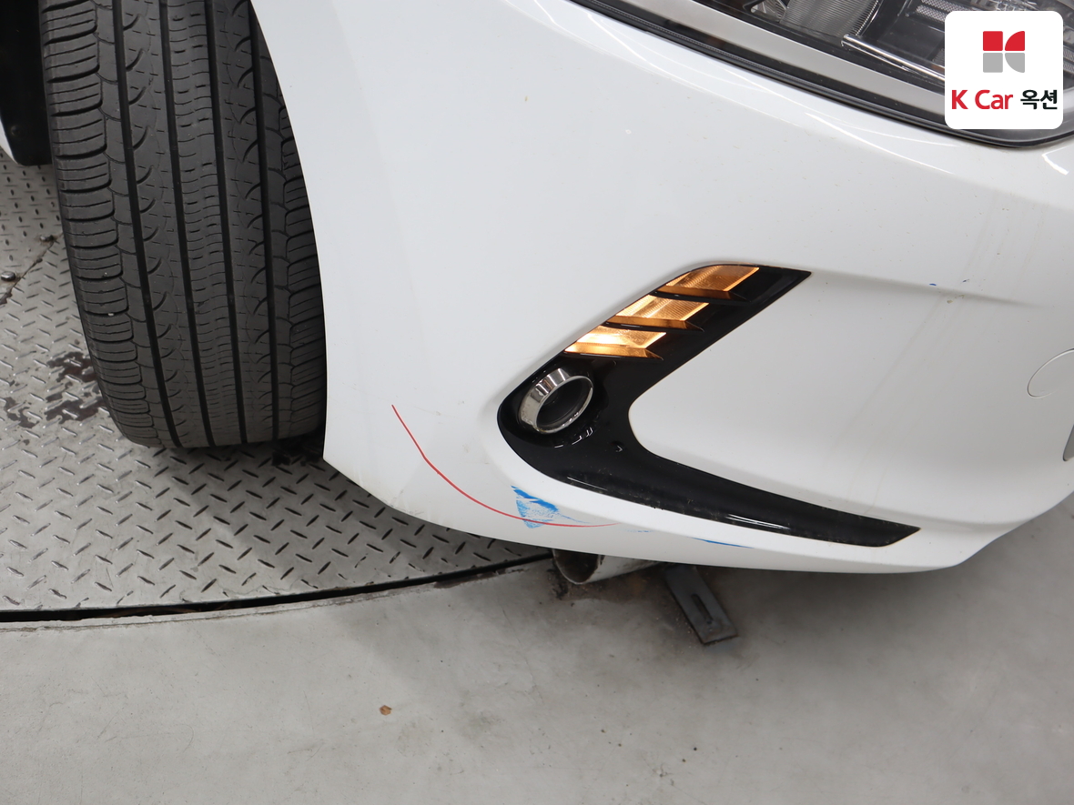 Hyundai Elantra 2018 - Image 34