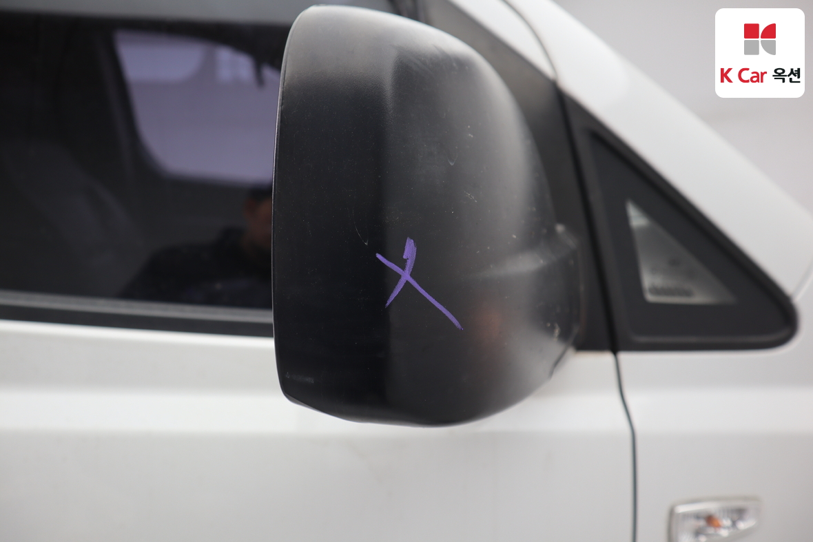 Hyundai Grand Starex - 46