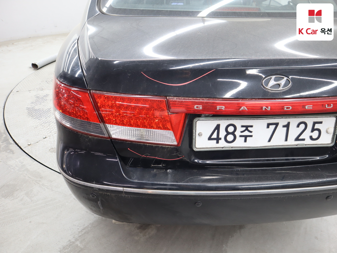 Hyundai Grandeur 2009 - Image 38