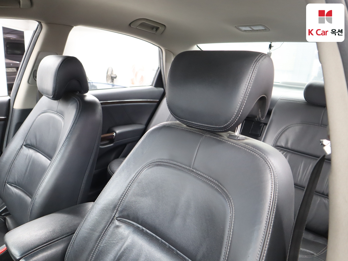 Hyundai Grandeur 2009 - Image 18