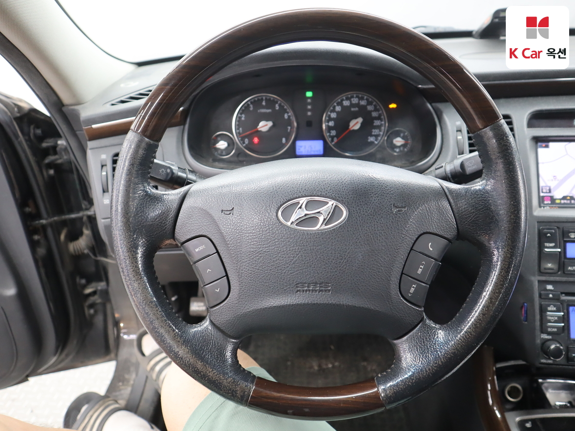 Hyundai Grandeur 2009 - Image 10