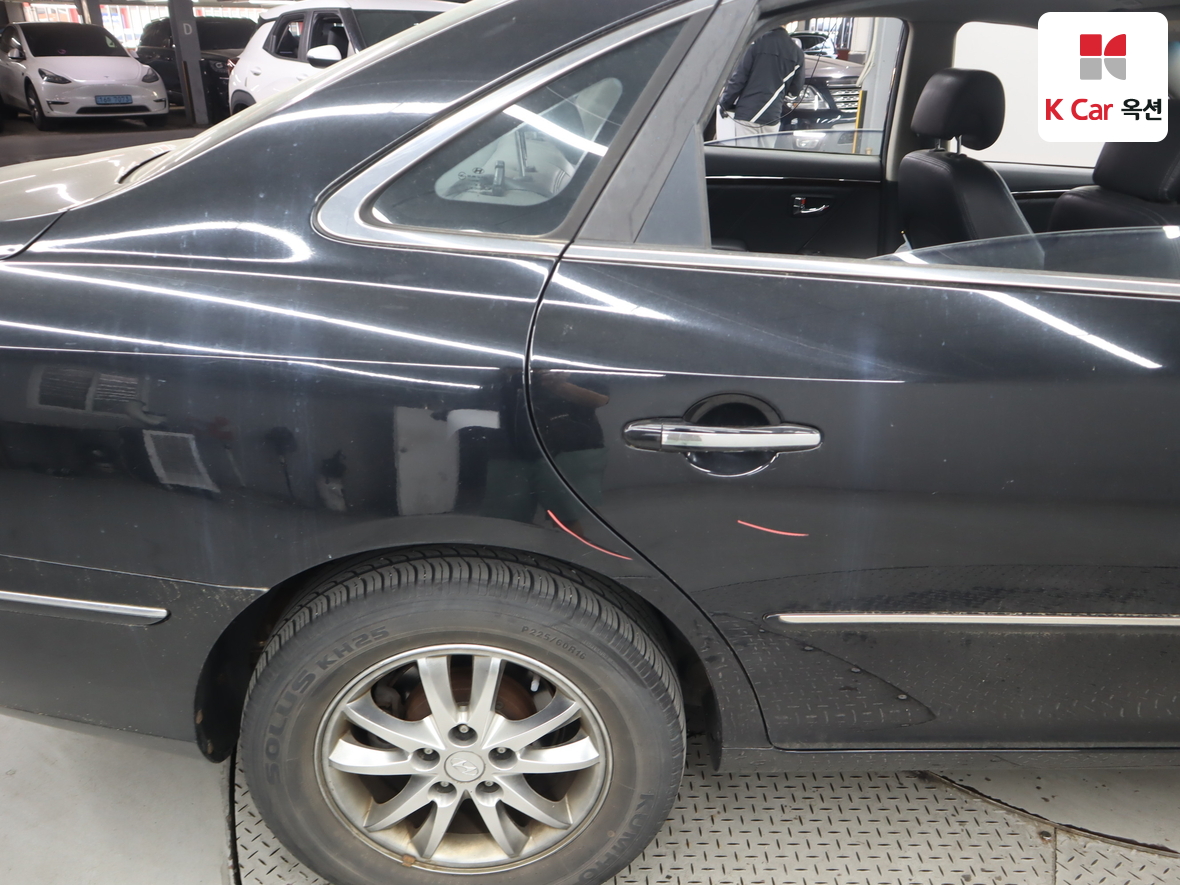 Hyundai Grandeur 2009 - Image 39