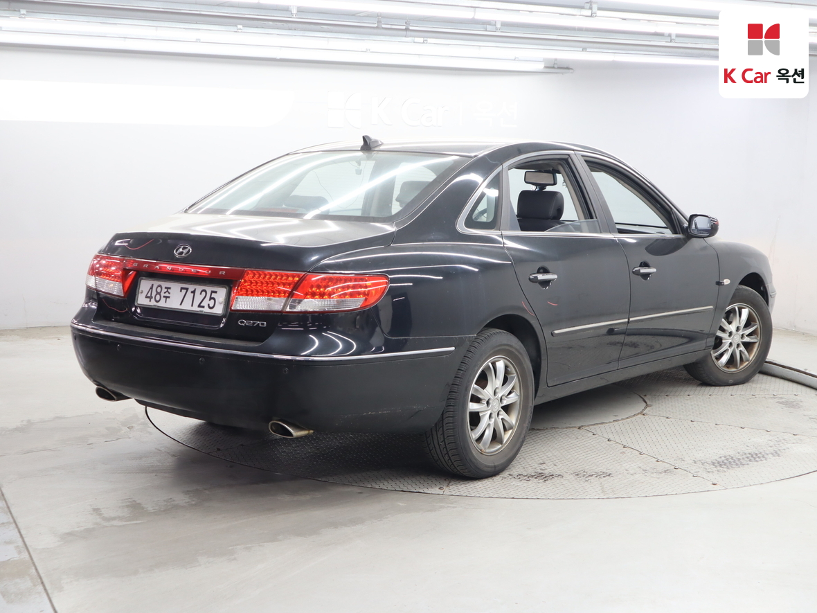 Hyundai Grandeur 2009 - Image 2
