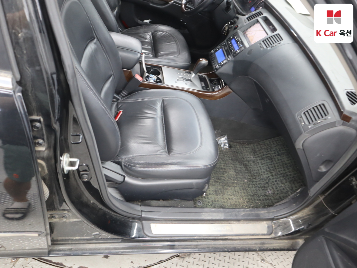Hyundai Grandeur 2009 - Image 27