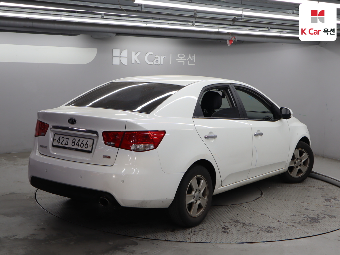 Kia Forte 2011 - Image 2