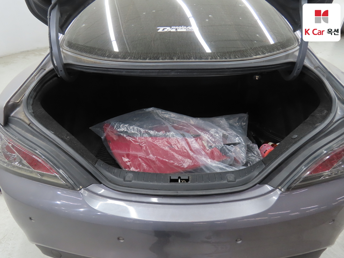 Hyundai Genesis 2010 - Image 26