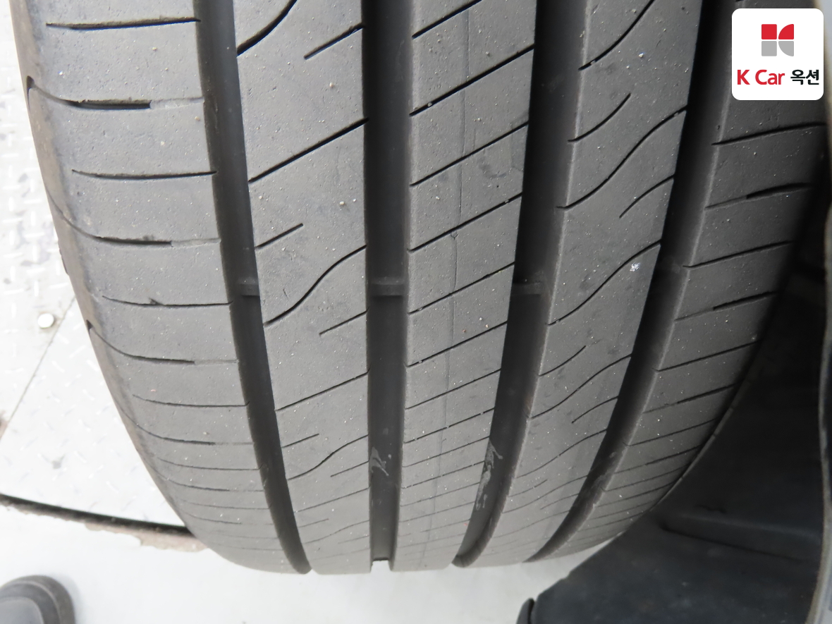 Hyundai Genesis 2010 - Image 30