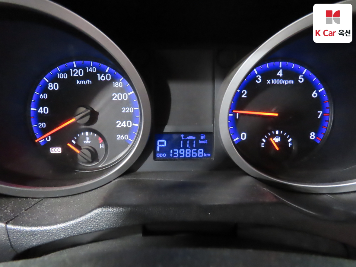 Hyundai Genesis 2010 - Image 5