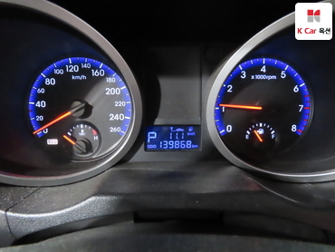2010 - hyundai 200