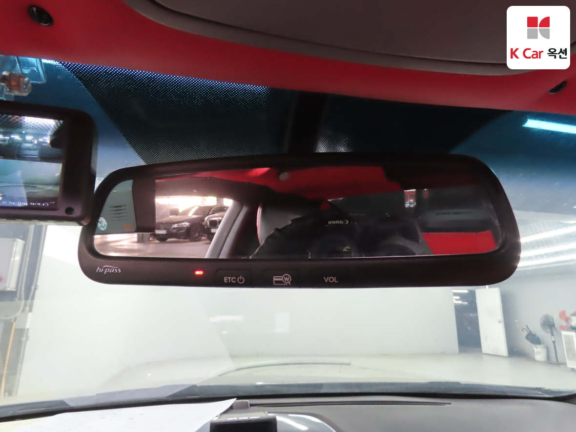 Hyundai Genesis 2010 - Image 13
