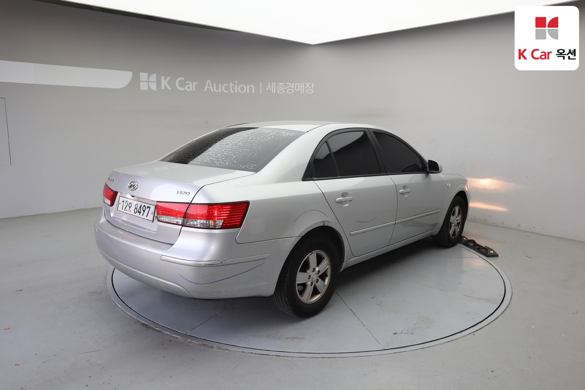 Hyundai Sonata - 2