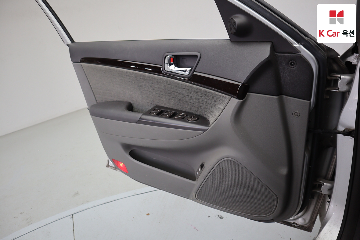 Hyundai Sonata - 8