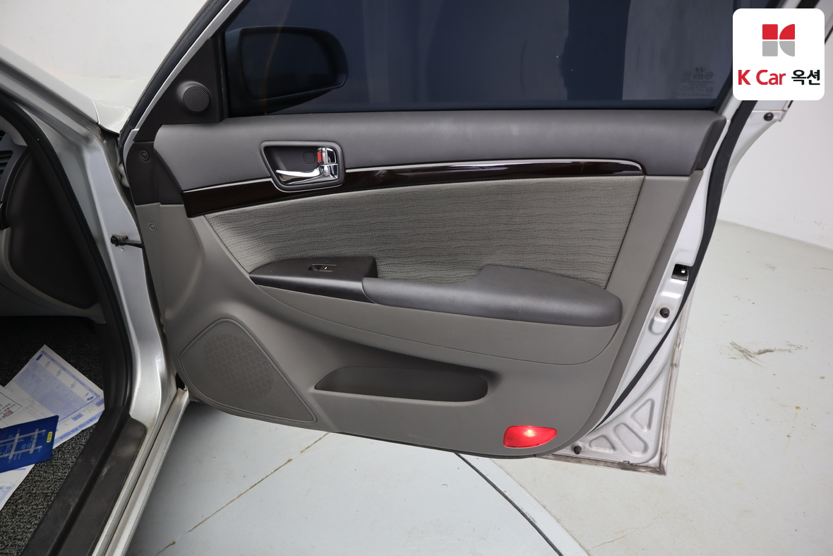 Hyundai Sonata - 27