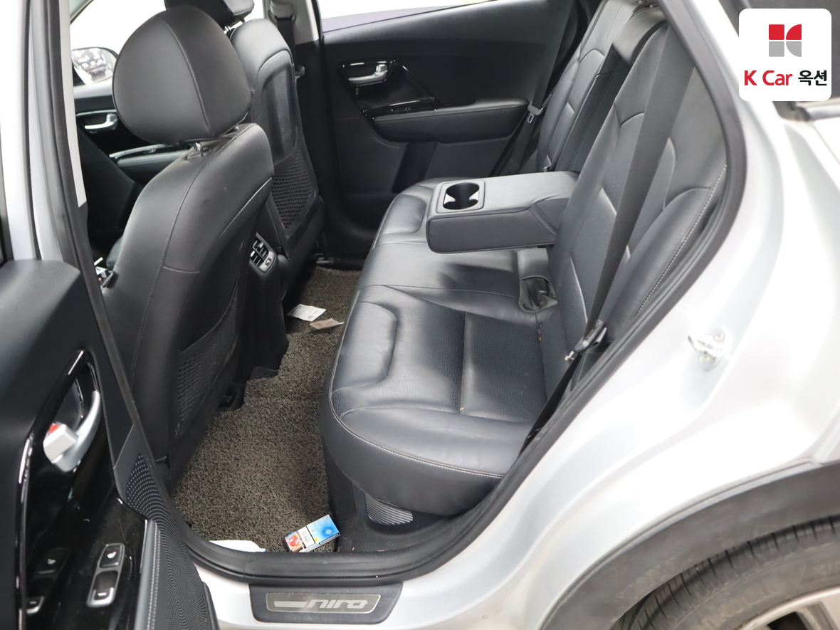 Kia Niro - 24
