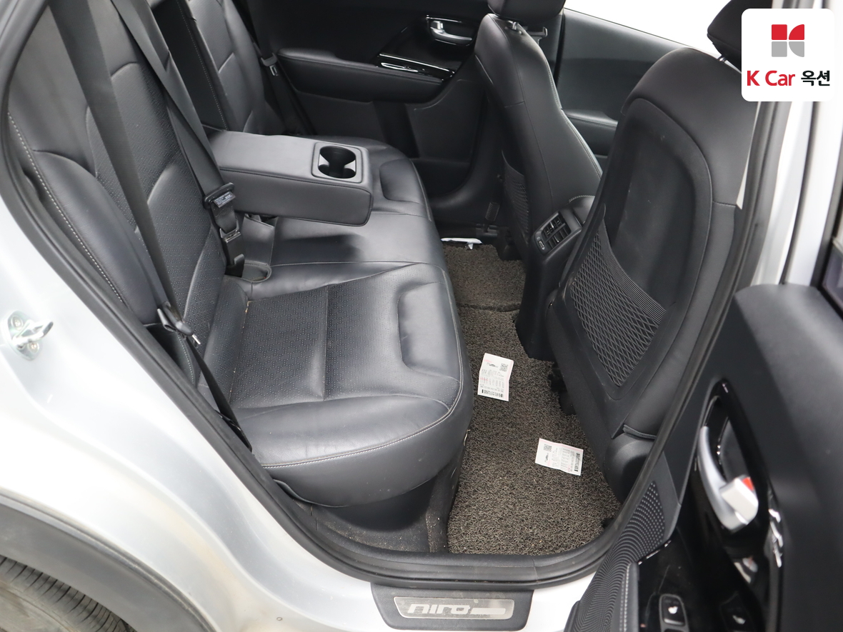 Kia Niro - 29