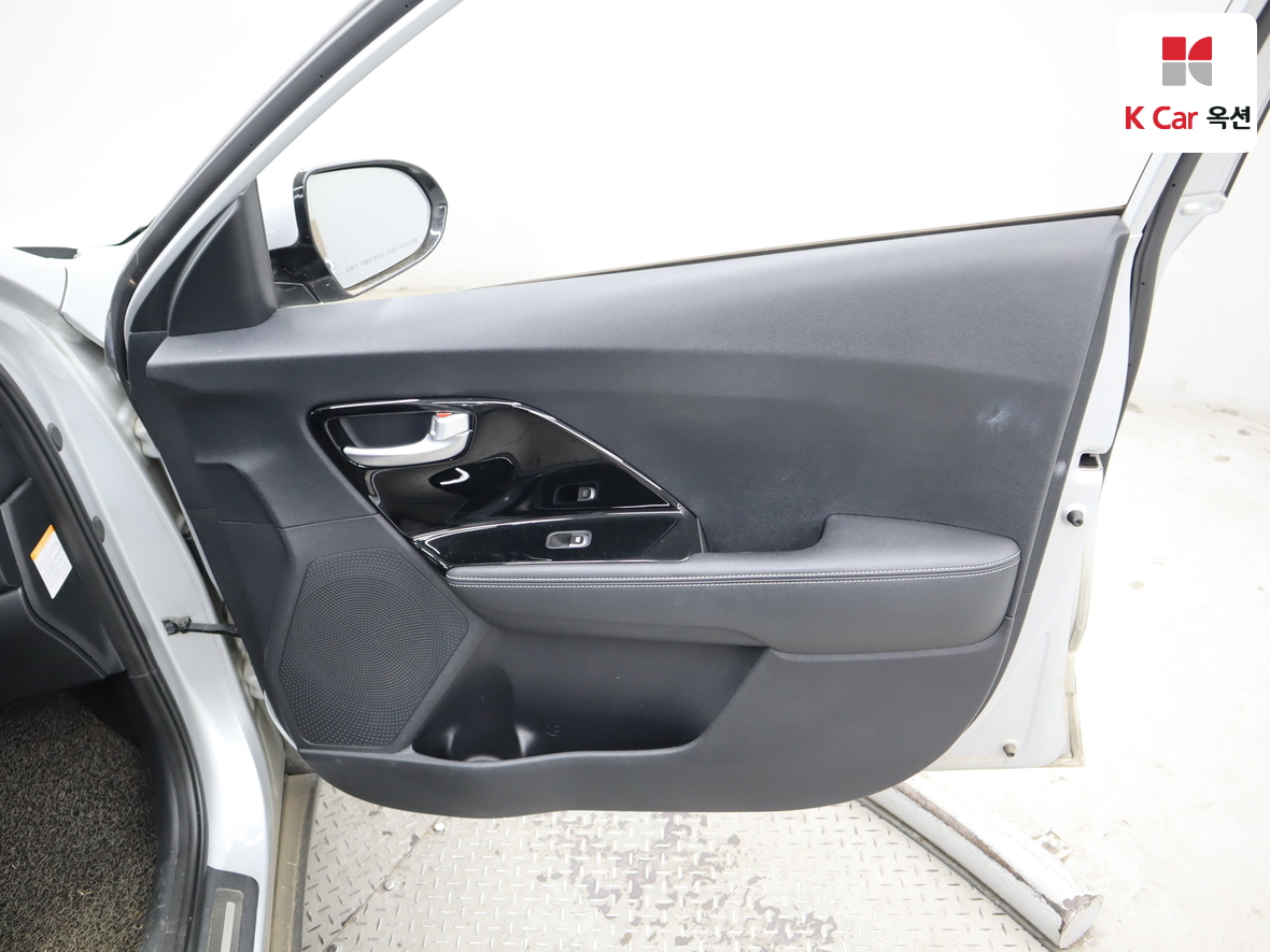 Kia Niro - 30