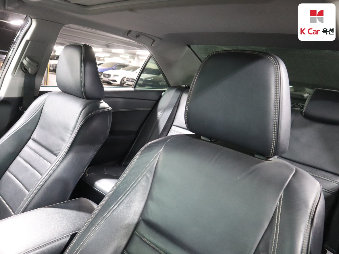 تويوتا كامري 2015 - صورة 19