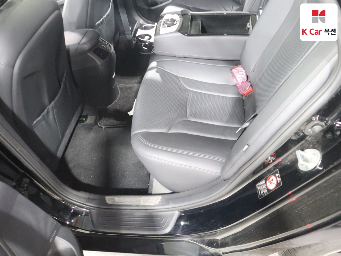 Hyundai AZERA 2014 - Image 24