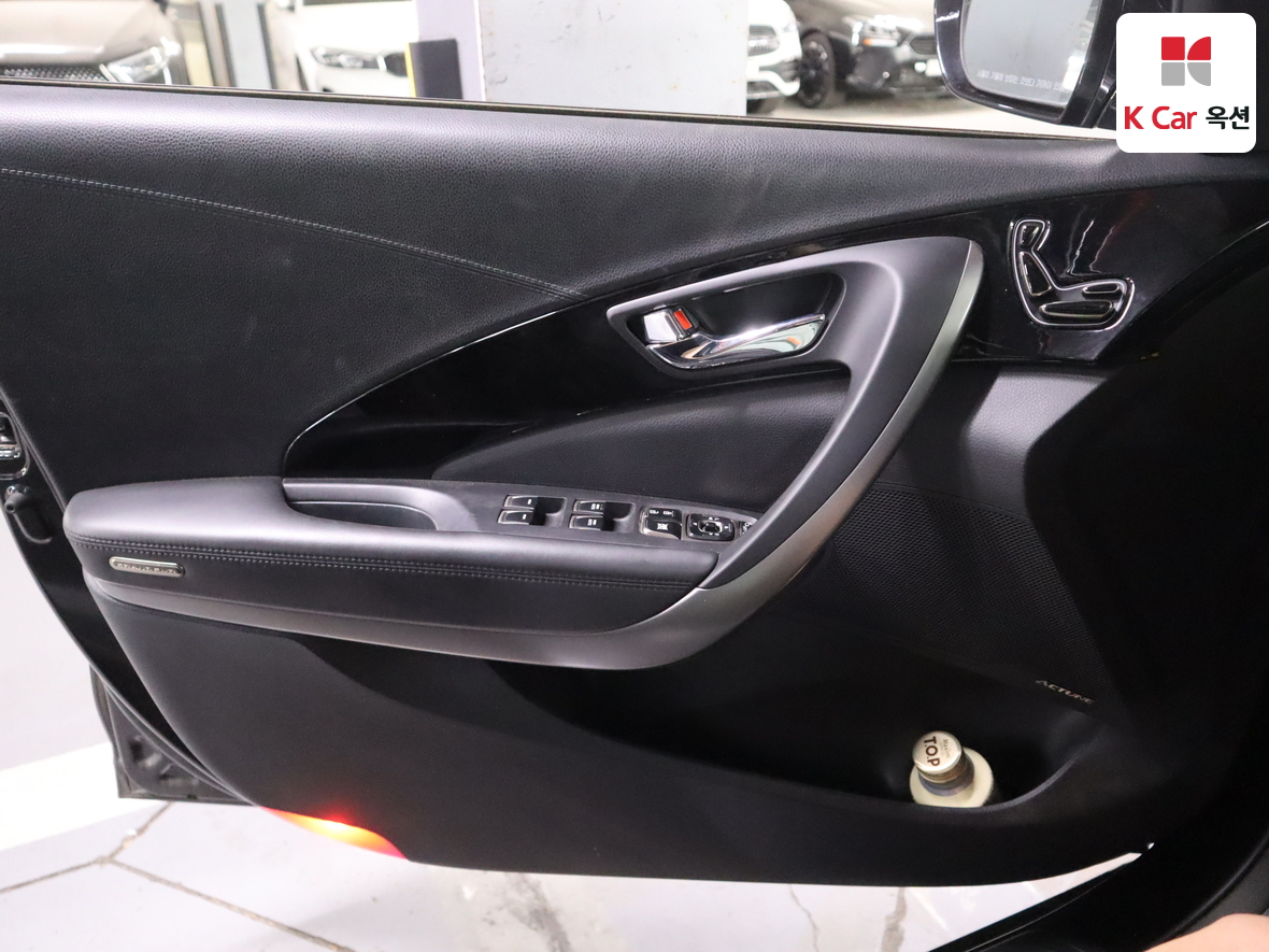 Hyundai AZERA 2014 - Image 8