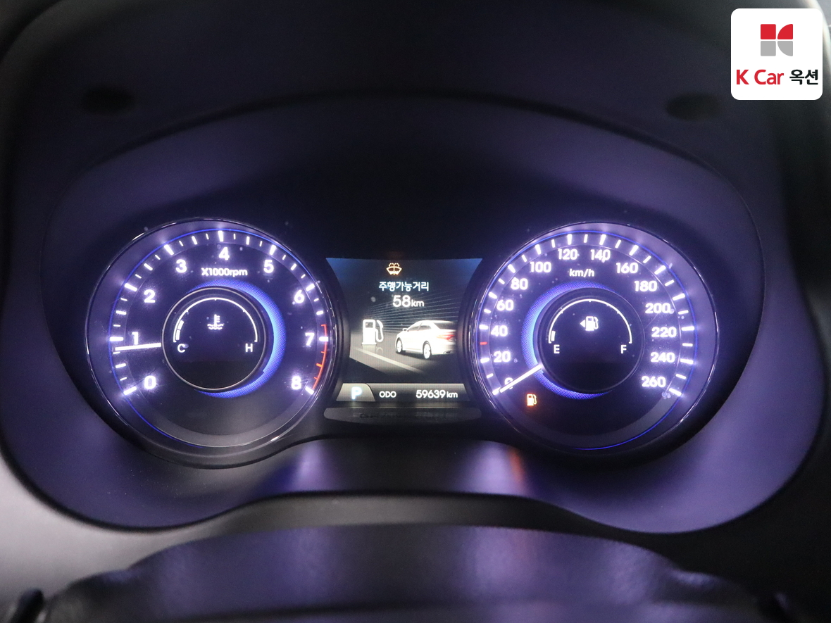Hyundai AZERA 2014 - Image 5