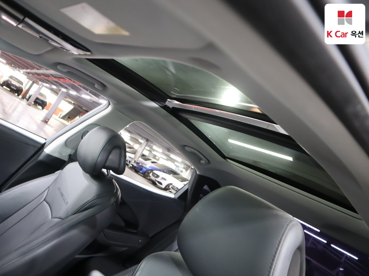 Hyundai AZERA 2014 - Image 21