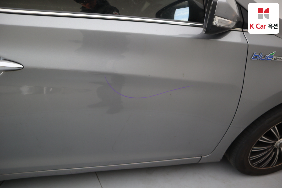 Hyundai Elantra - 36