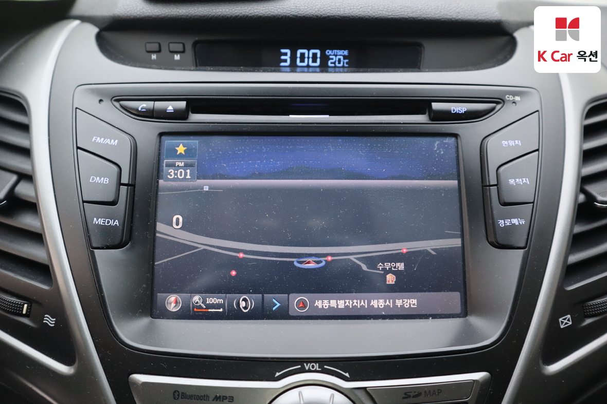 Hyundai Elantra - 13