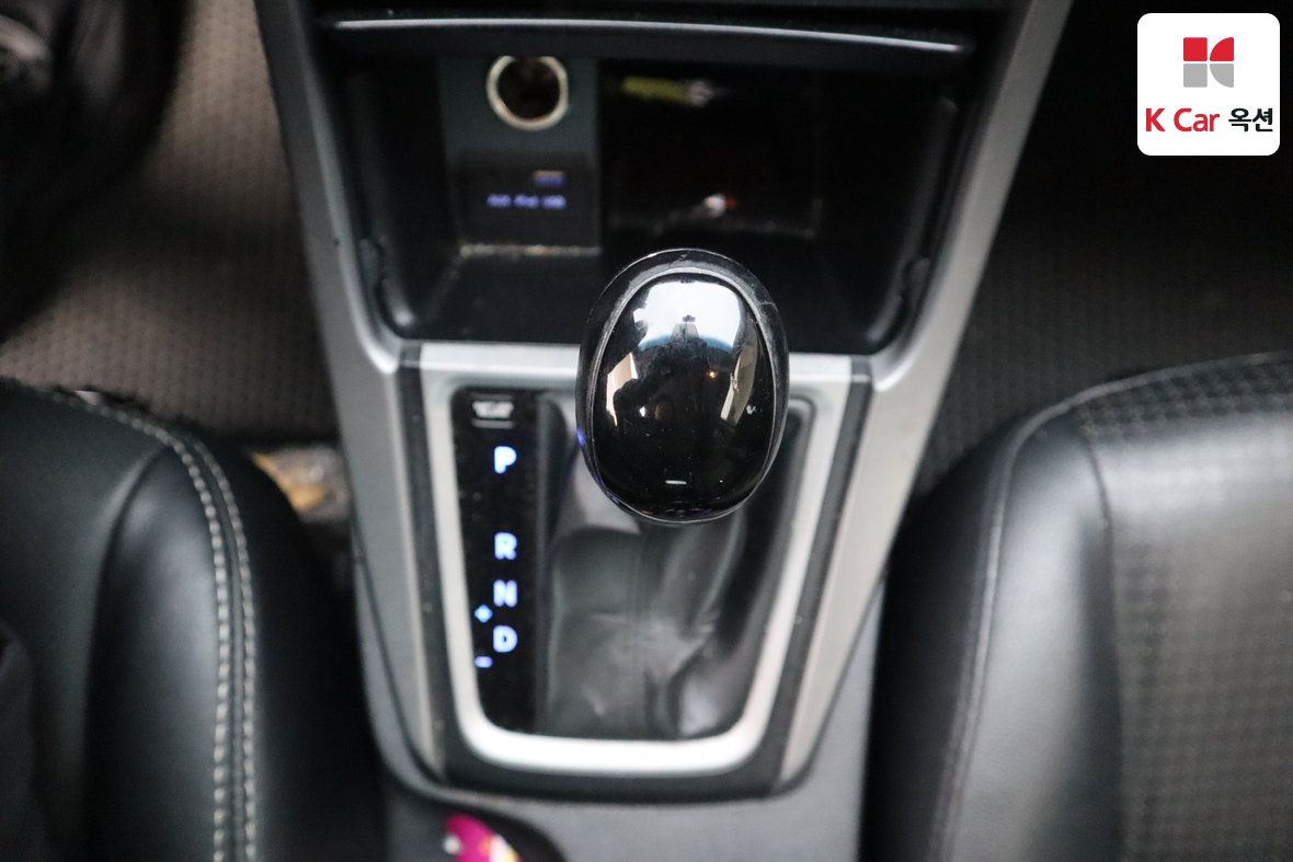 Hyundai Elantra - 15