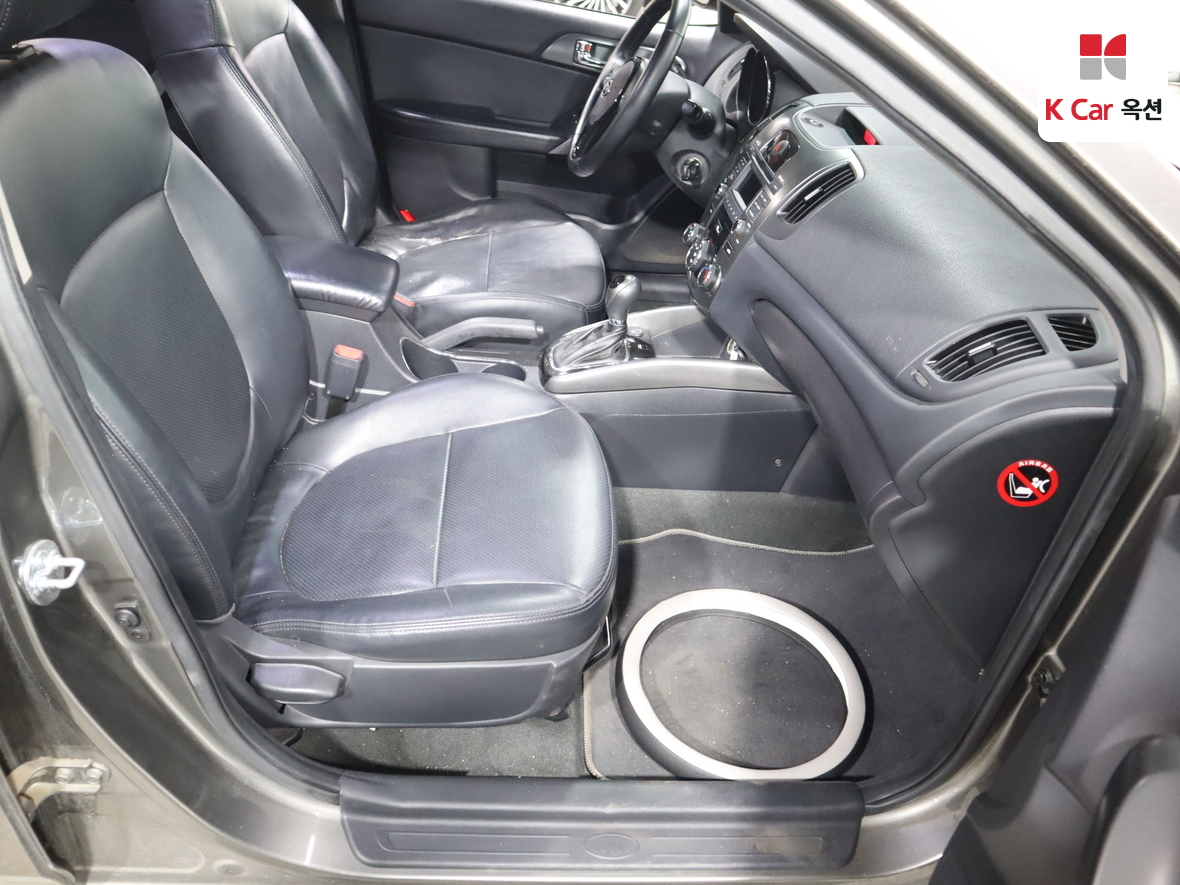 Kia Forte - 29