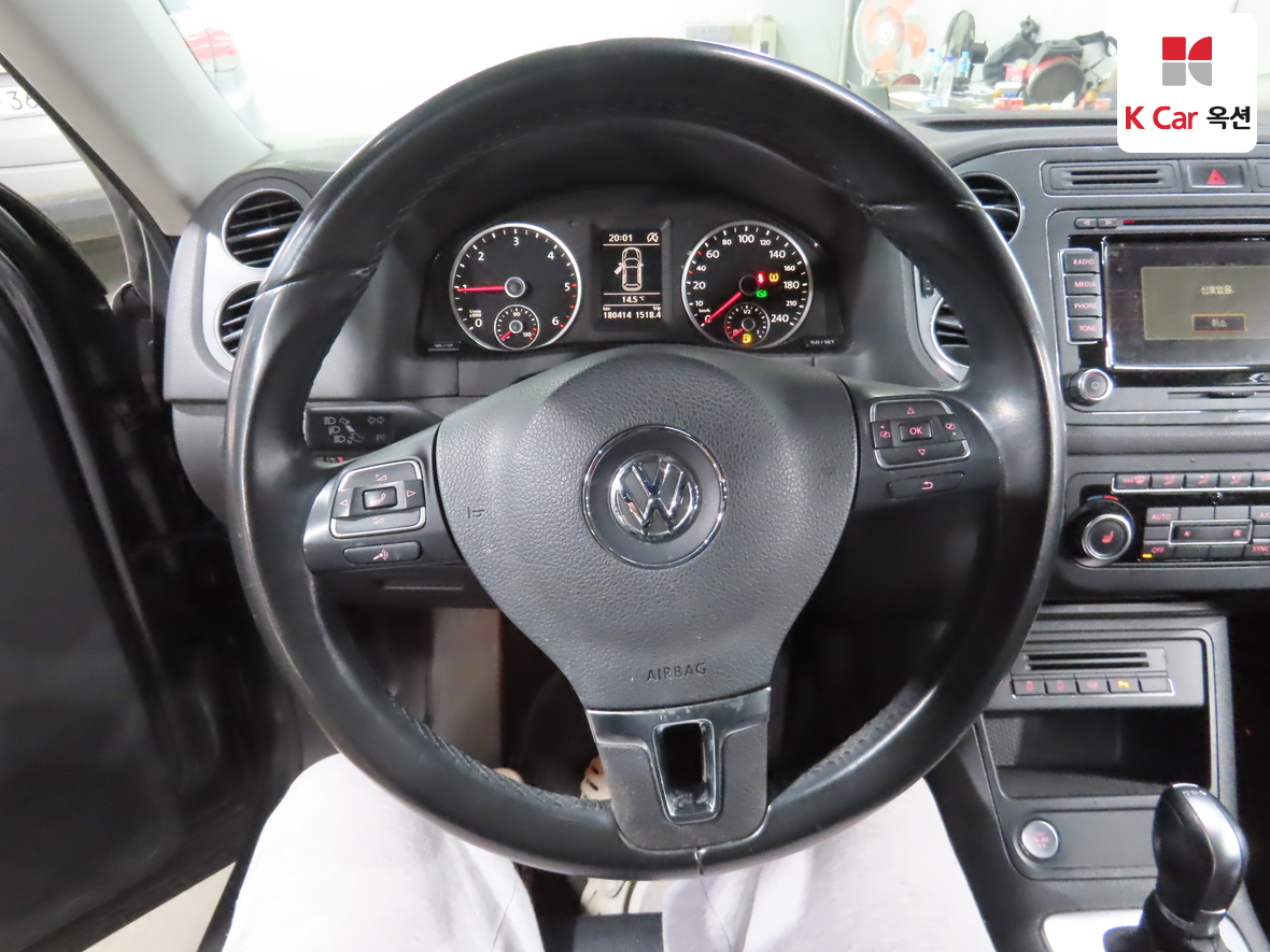 Volkswagen Tiguan - 10