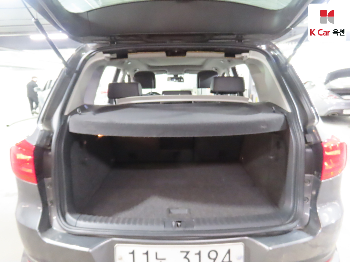 Volkswagen Tiguan - 29