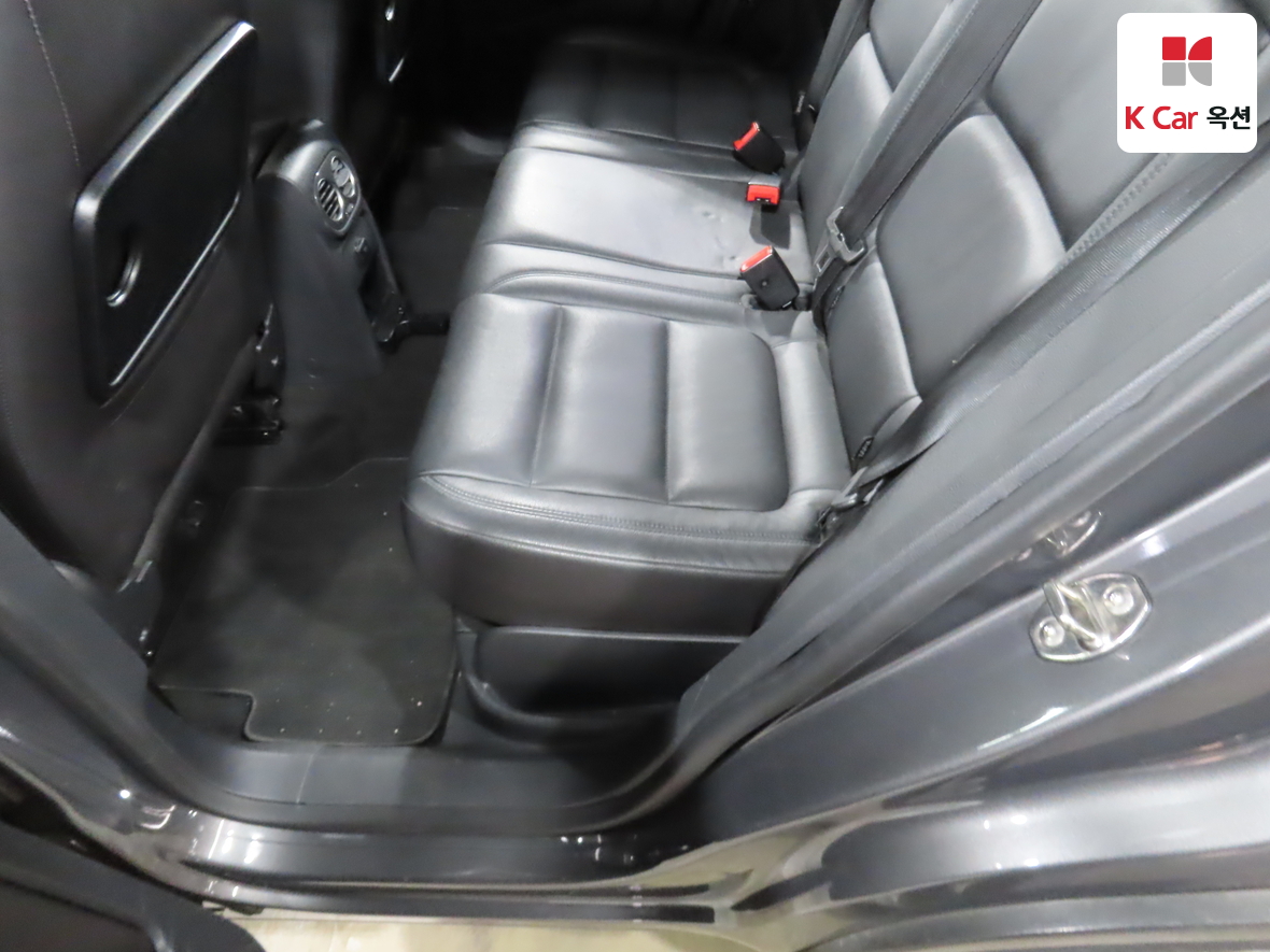 Volkswagen Tiguan - 27
