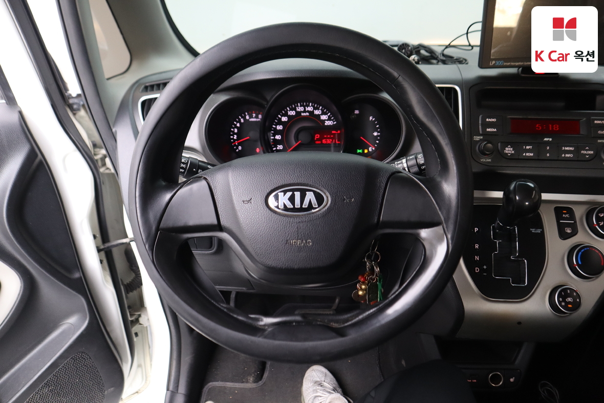 Kia Ray - 10