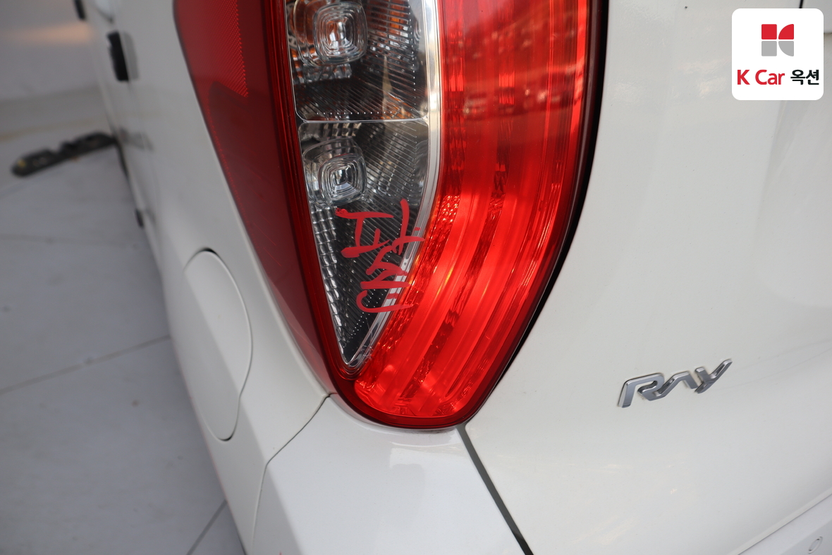 Kia Ray - 38