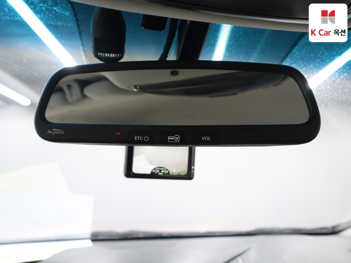 Hyundai AZERA 2016 - Image 13