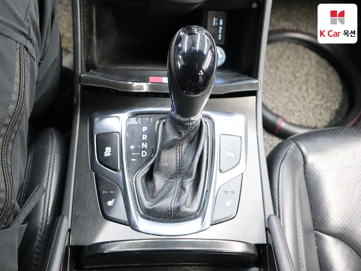 Hyundai AZERA 2016 - Image 17