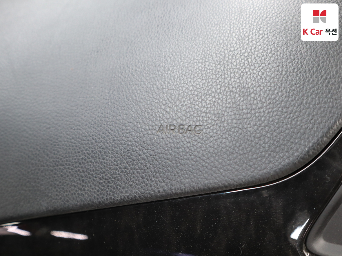 Hyundai AZERA 2016 - Image 31